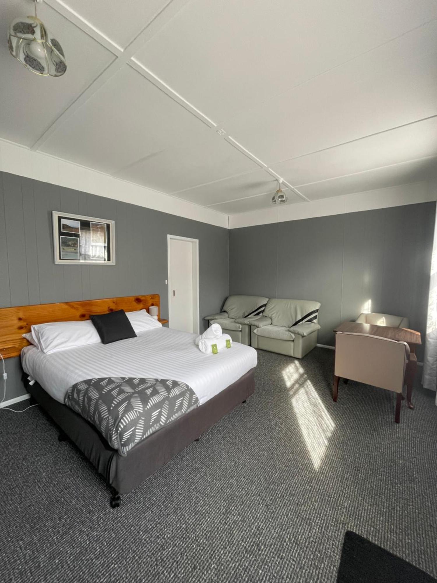 Mountain View Motel Queenstown Extérieur photo