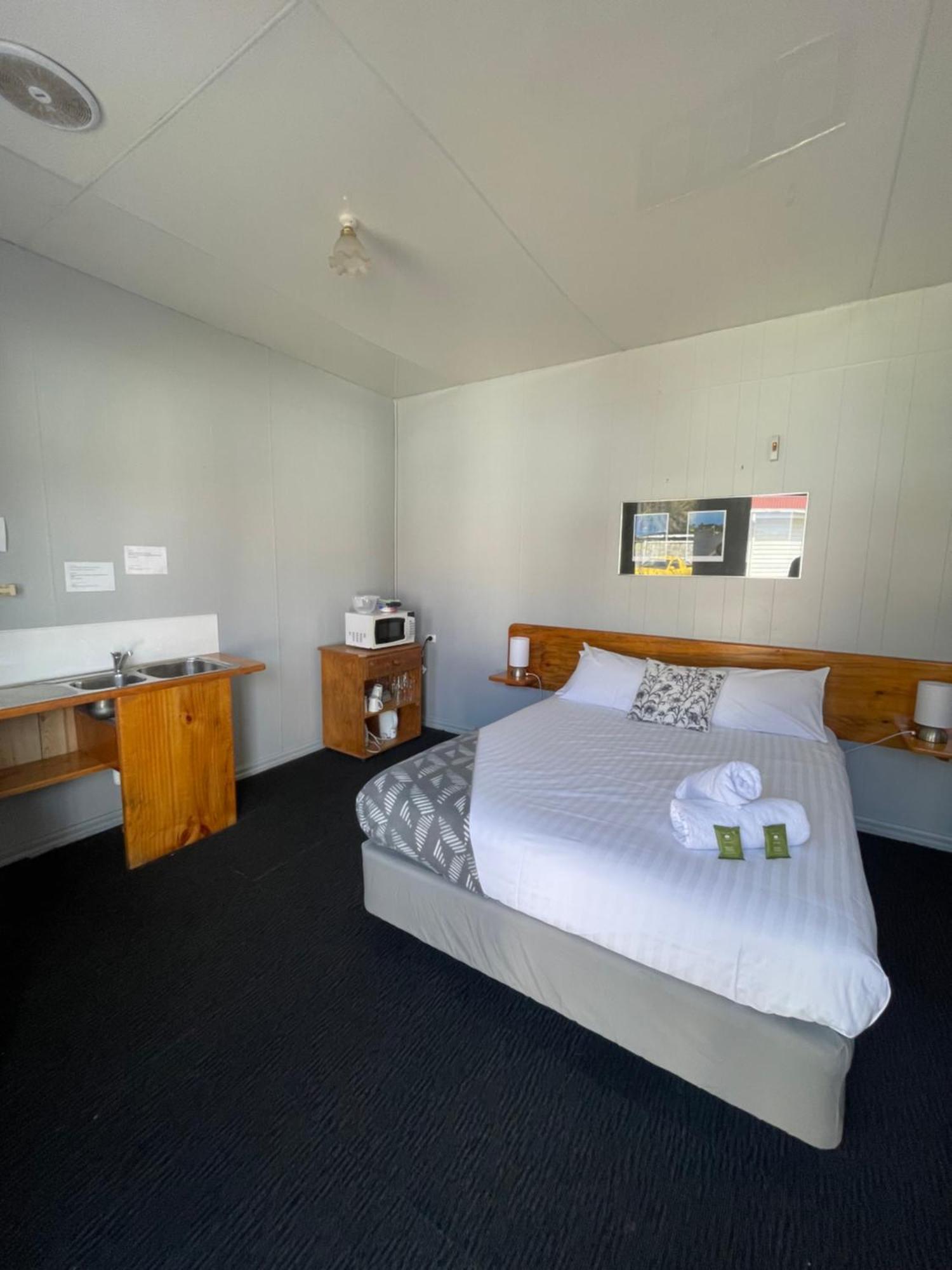 Mountain View Motel Queenstown Extérieur photo