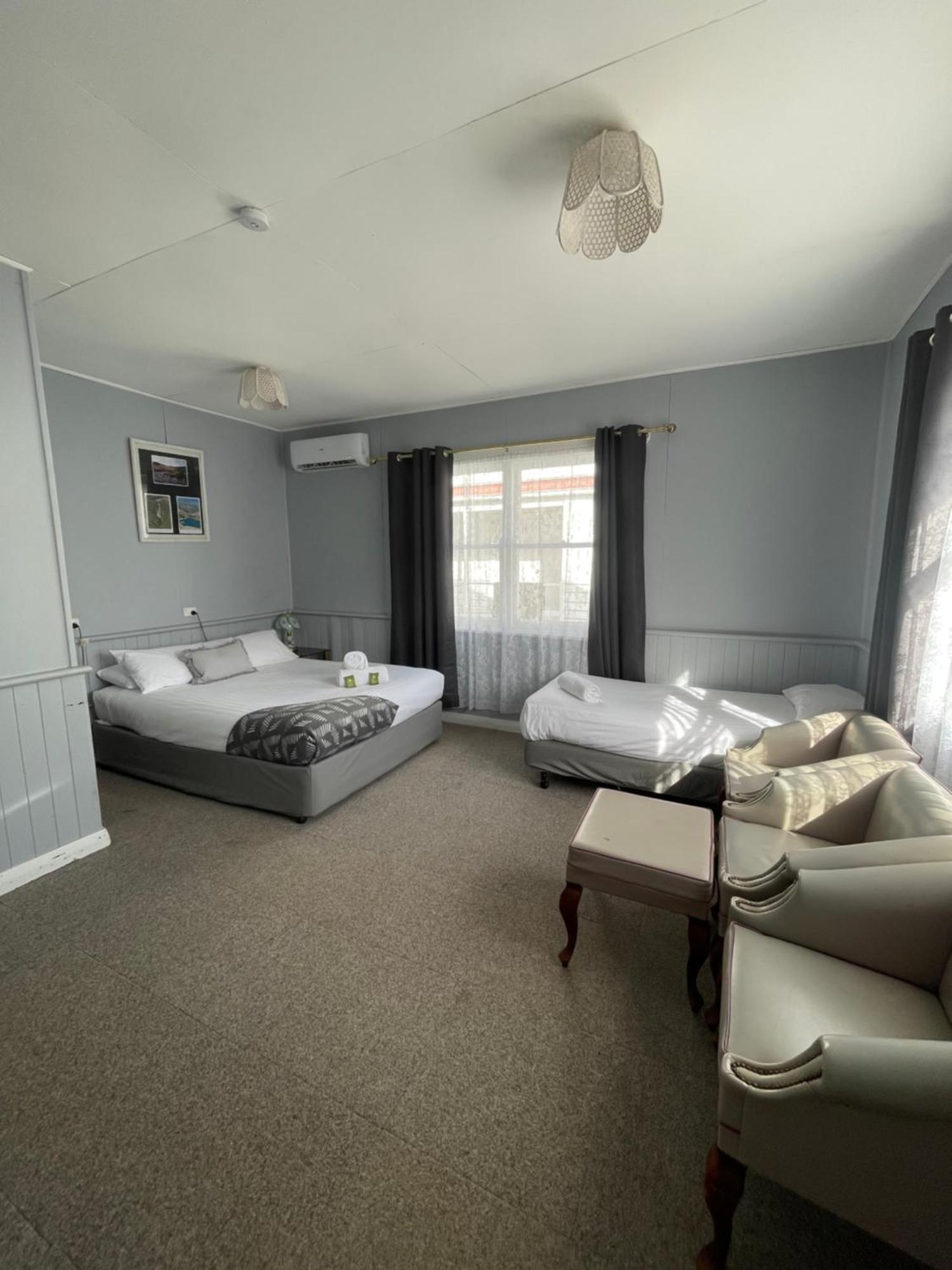Mountain View Motel Queenstown Extérieur photo